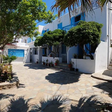Pensión Asimina 3*