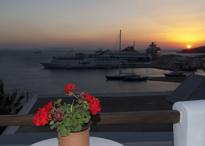 ασημίνα Πανσιόν Τούρλος