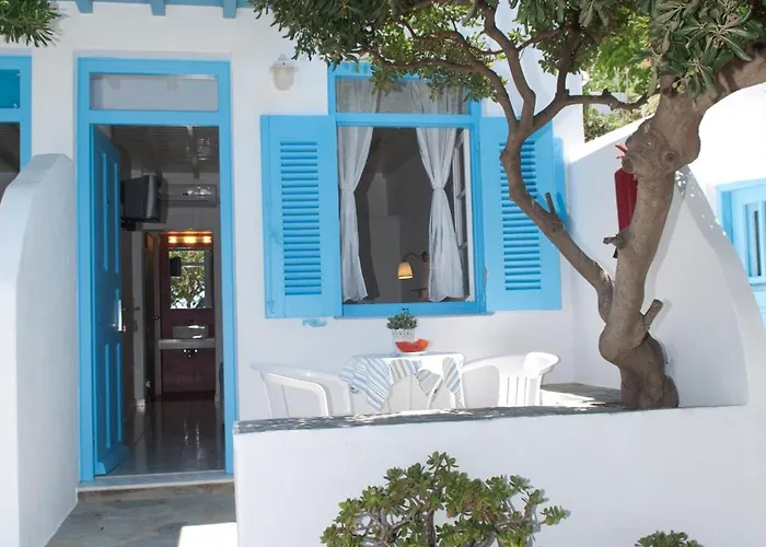 ασημίνα Πανσιόν Τούρλος